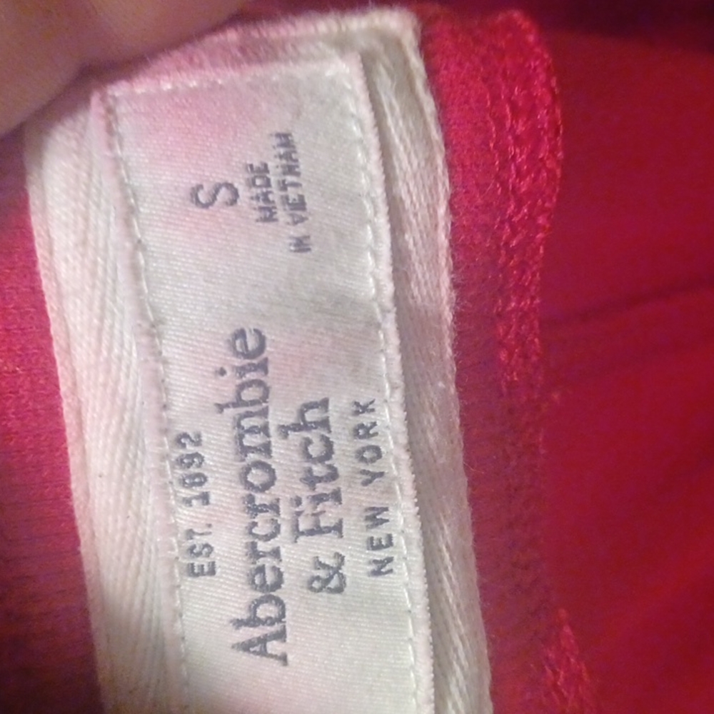 Womans Abercrombie & Fitch red sweatpants - Picture 2 of 3